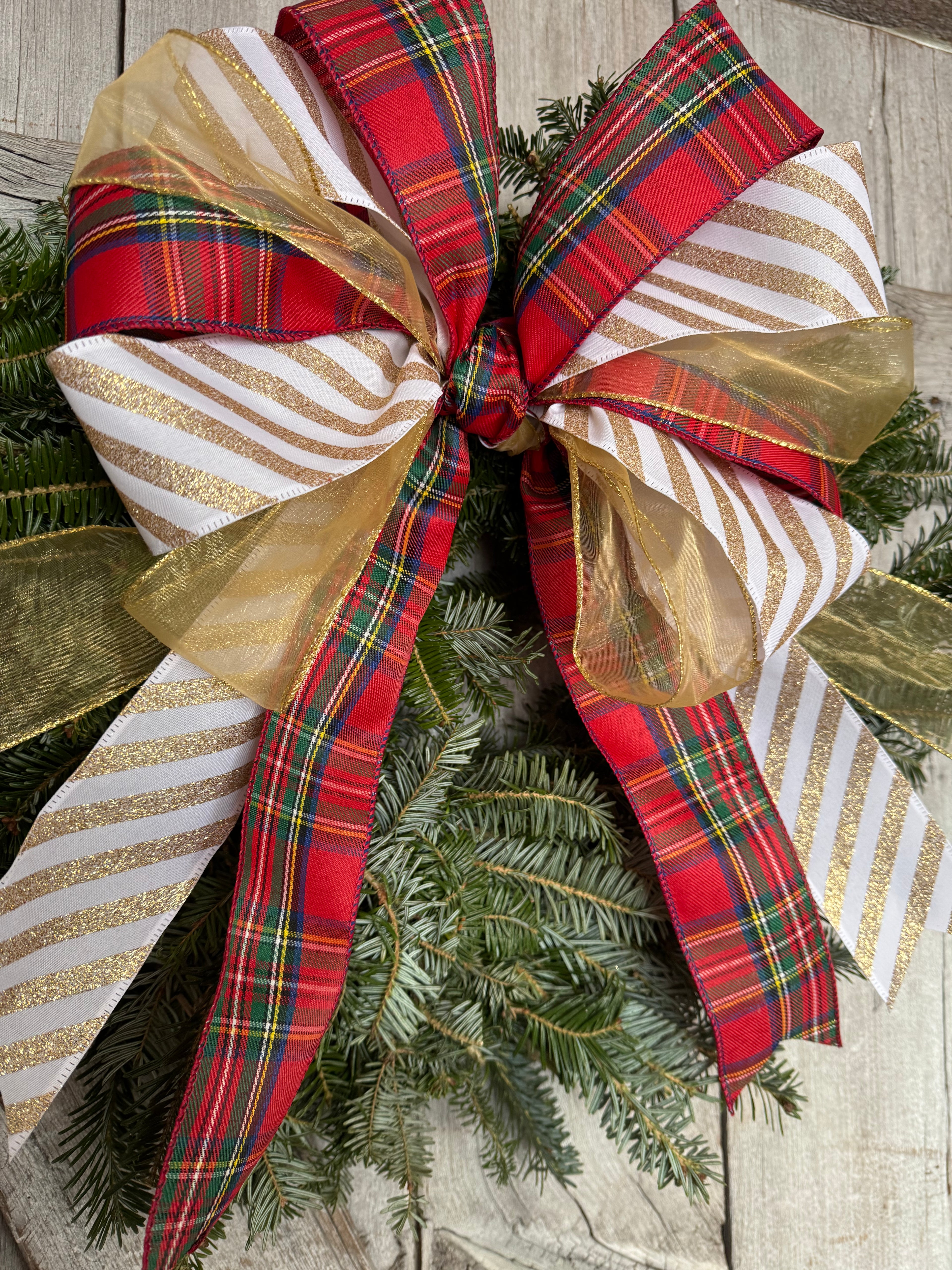 Stripe Plaid Gold Wreath